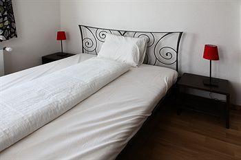 Swiss Star Guesthouse District 4 - Contactless Self Check-In Zurigo Esterno foto
